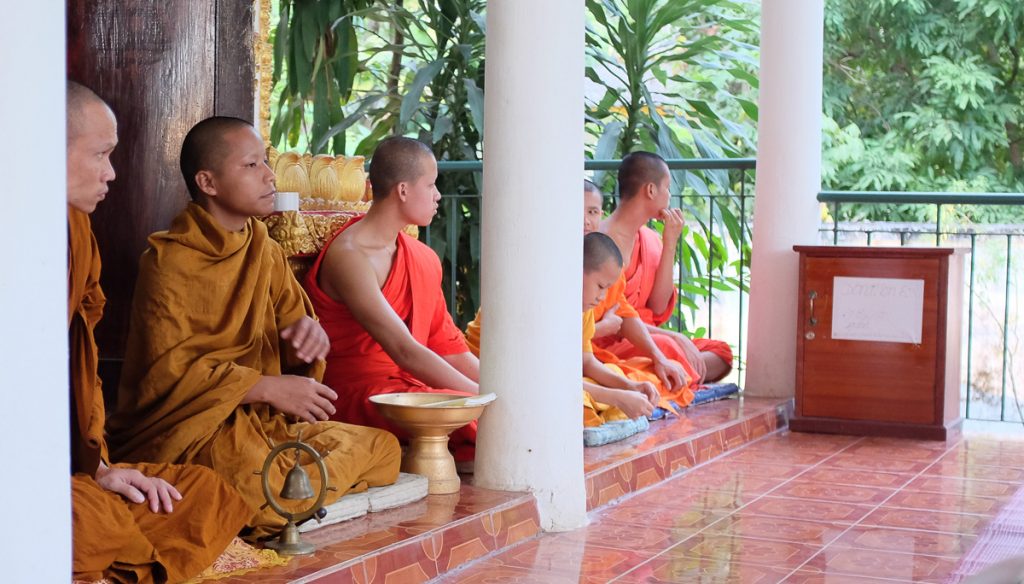 Meditație călugări budiști